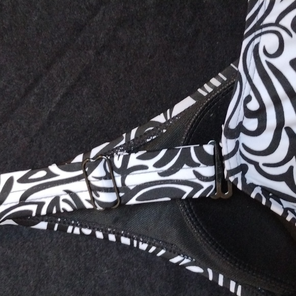 Women's bathing suit - Picture 3 of 3